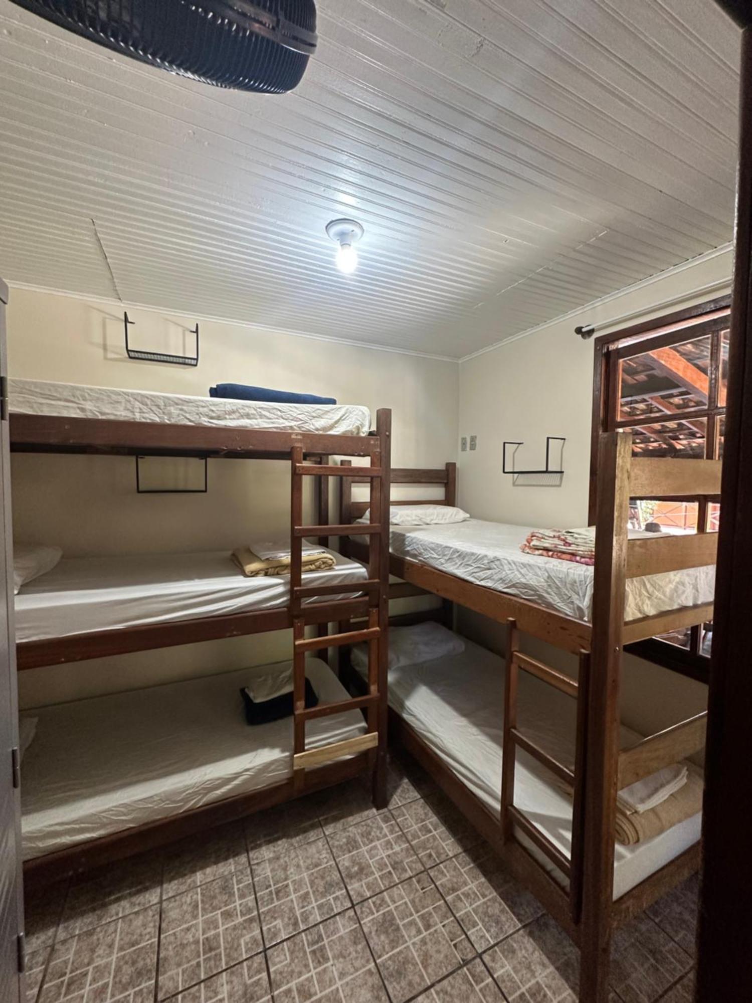 Mahalo Hostel Abraão Exteriér fotografie